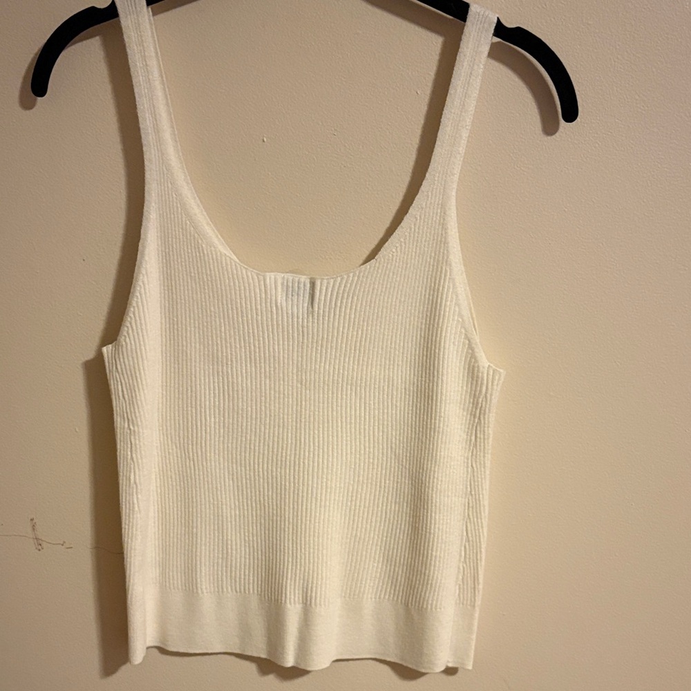 NWOT Women’s Cream Knit Sweater Tank Top - Picture 4 of 4